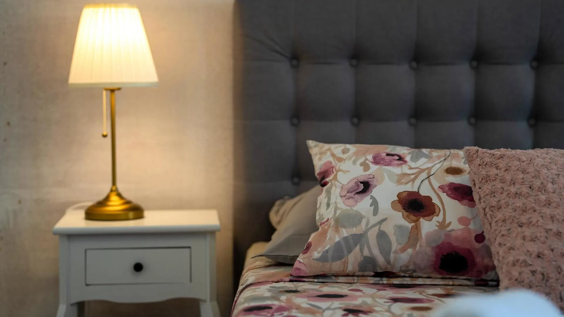 Romeo And Juliet Apartment With Balcony And Sea View 포레치 0*,  크로아티아