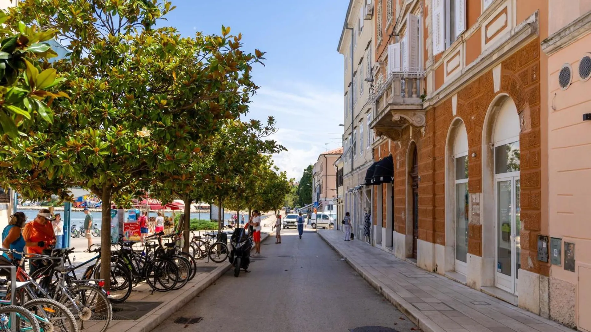 Romeo And Juliet Apartment With Balcony And Sea View Пореч